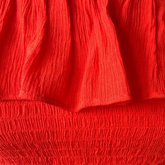 Urban Outfitters Crop Top - Picture 2 of 3